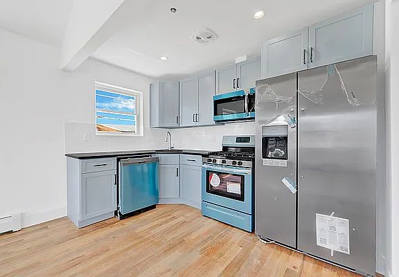 4th image of 315 Beach 68 St