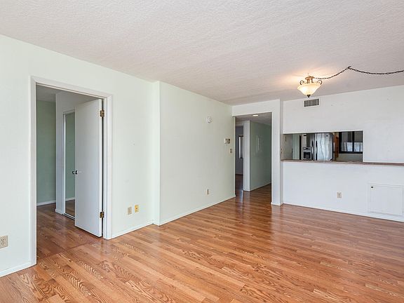 5th image of 2469 S Washington Ave APT 406C