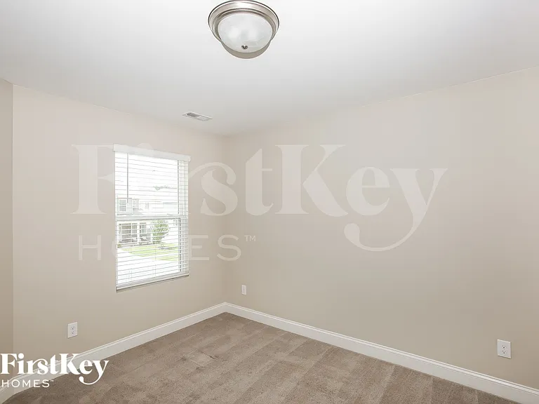 9329 Sloan Forest Dr — Photo 12