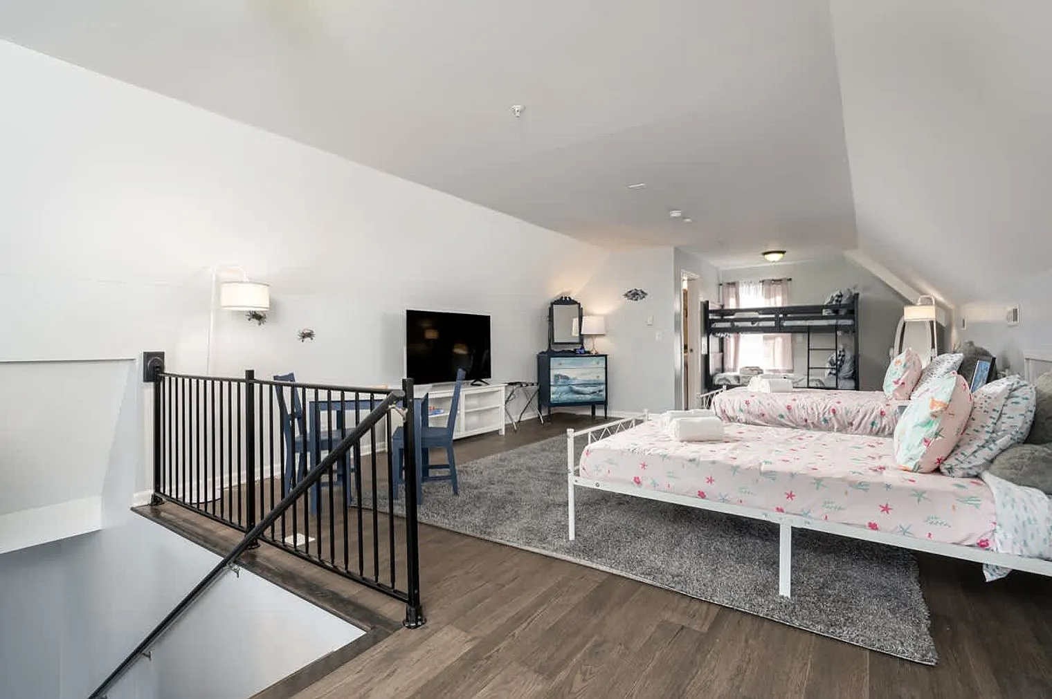 3 bed, 3.0 bath, 1980 sqft, $5,178 — Photo 4