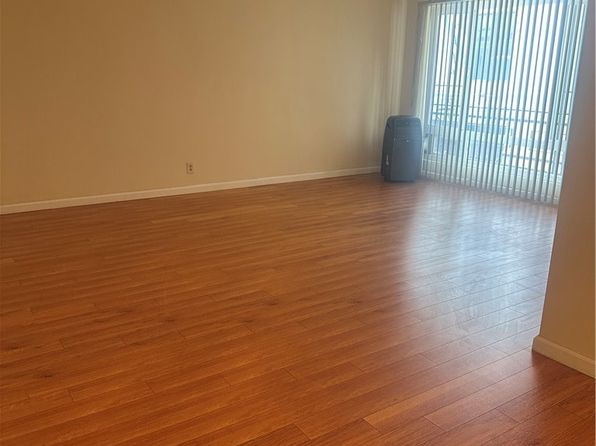 504 S Manhattan Pl APT 10