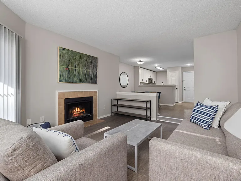 Spacious 1 & 2 Bedroom Apartments In Raleigh, NC