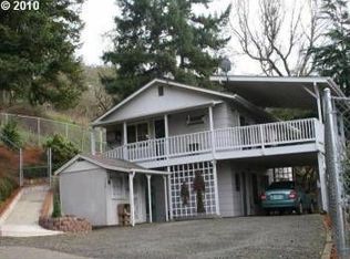 728 SE Fisher Dr, Roseburg, OR 97470