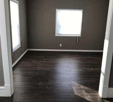 3rd image of 1121 16th Ave
