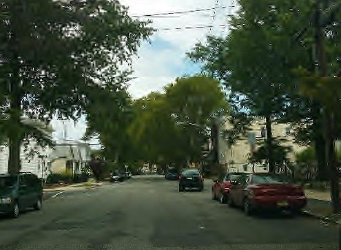 2nd image of 504 Delavan Ave