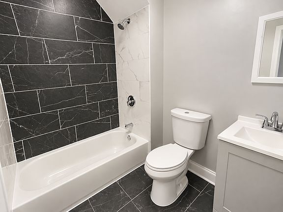 2nd image of 310 7th Ave W APT 1