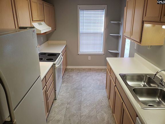 4th image of 7 Heritage Village Ln