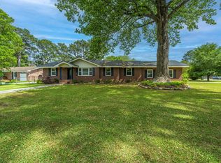 1400 W Lenevar Dr, Charleston, SC 29407