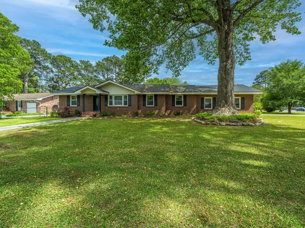 1400 W Lenevar Dr, Charleston, SC 29407