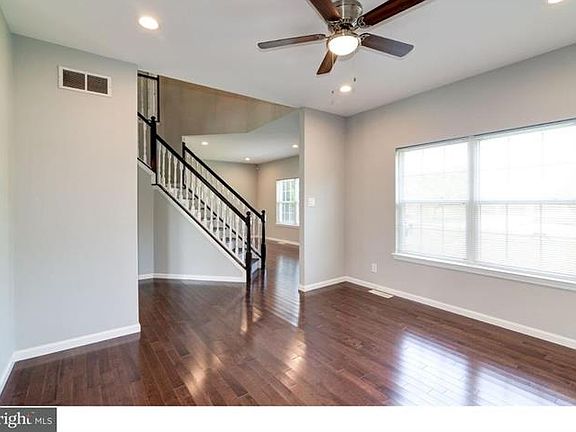 5th image of 2213 Musterel Ln