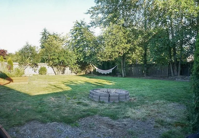 98th St SE — Photo 15