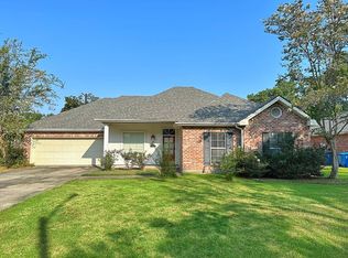 307 Lasserre Dr, Lafayette, LA 70503