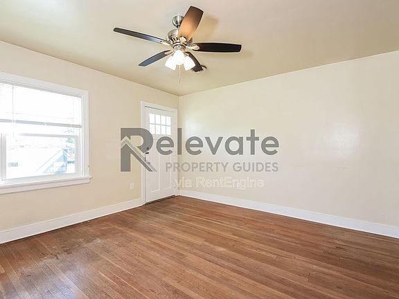 5th image of 21100 Chesterfield Ave