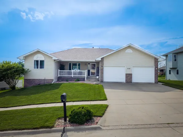 2101 Sheridan Dr, Norfolk, NE 68701