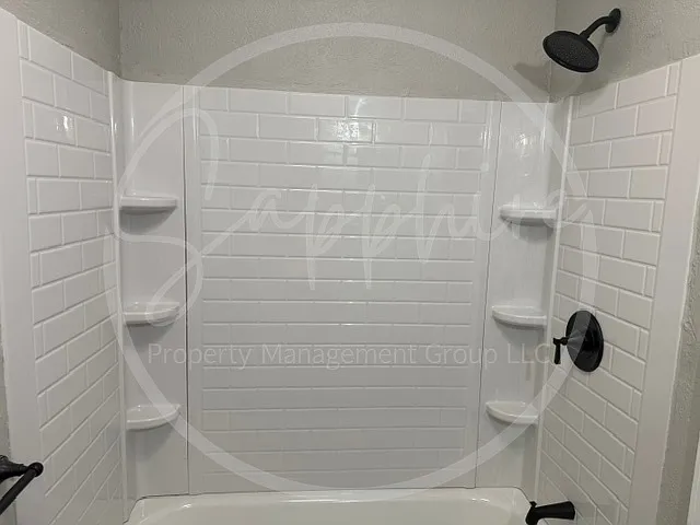 7411 Montgall Ave — Photo 9