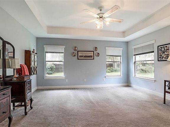 3rd image of 554 Choctaw Dr