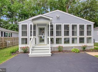 1212 Delaware Ave, Churchton, MD 20733