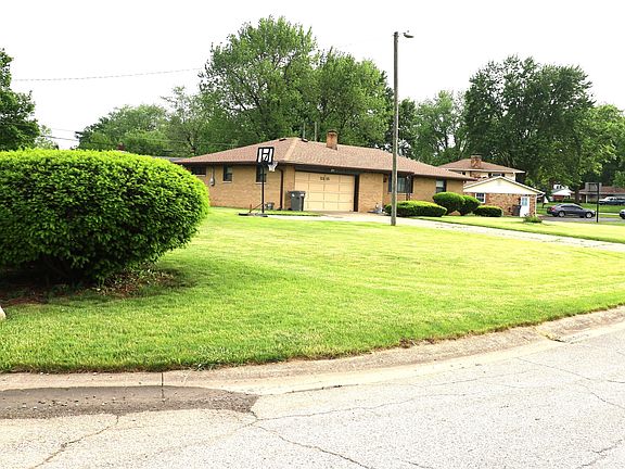 5th image of 2315 Redfern Dr