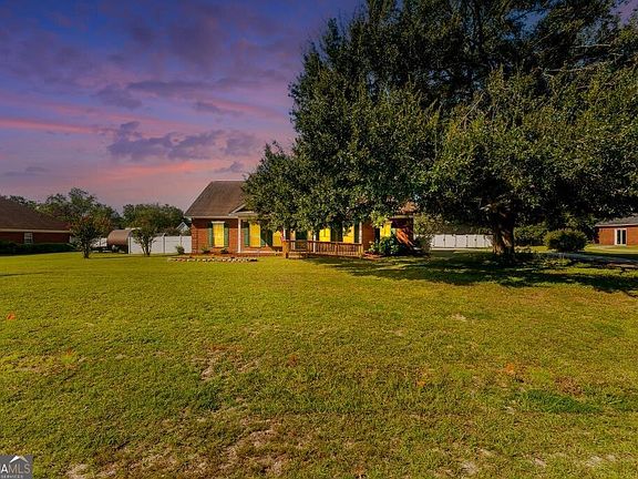 2nd image of 2384 Hodgeville Rd