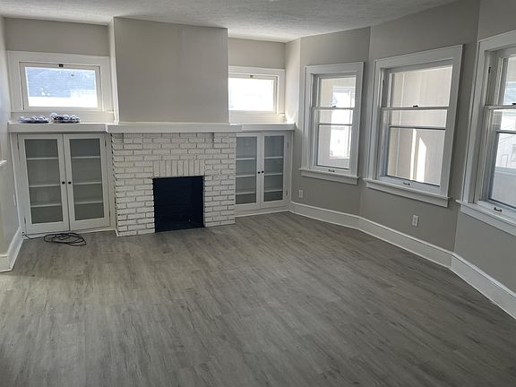 3rd image of 15906 Corsica Ave #2