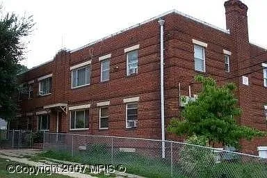 4647 Hillside Rd SE photo 1