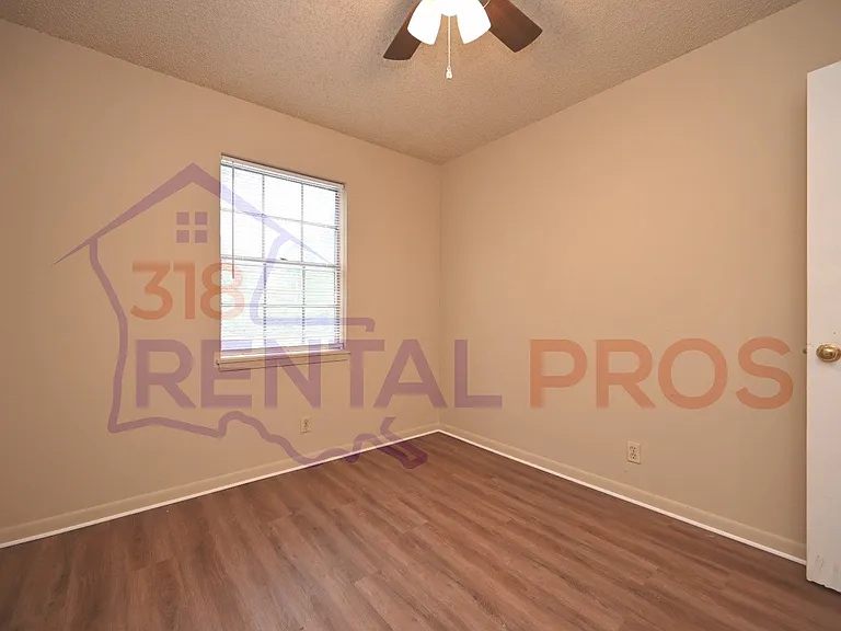 1701 W California Ave — Photo 17