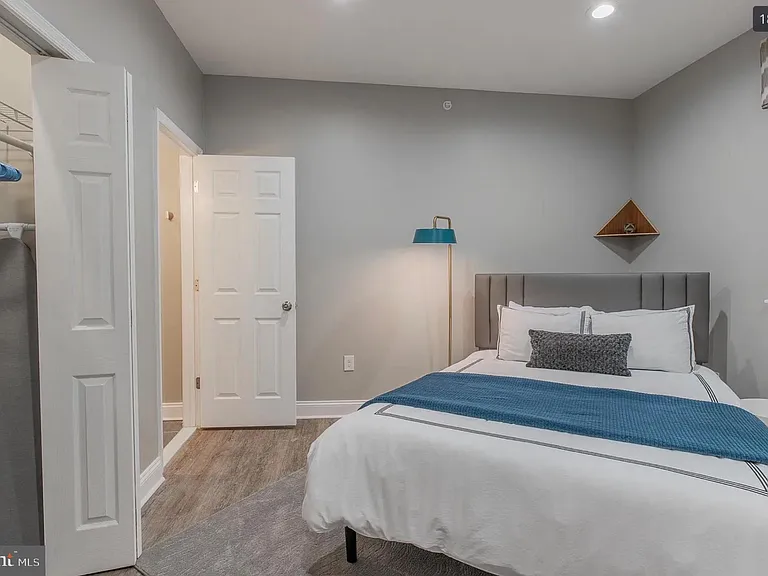 3221 Noble St #3 — Photo 20