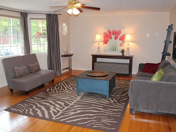 Main Floor Living Room