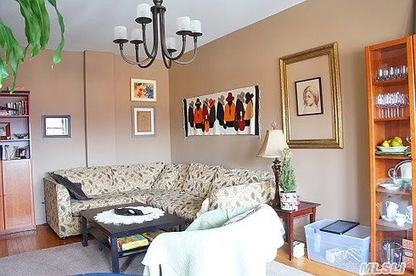 Sold by Prime Realty | media 11