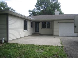 20199 Stoltzman Rd, Mankato, MN 56001