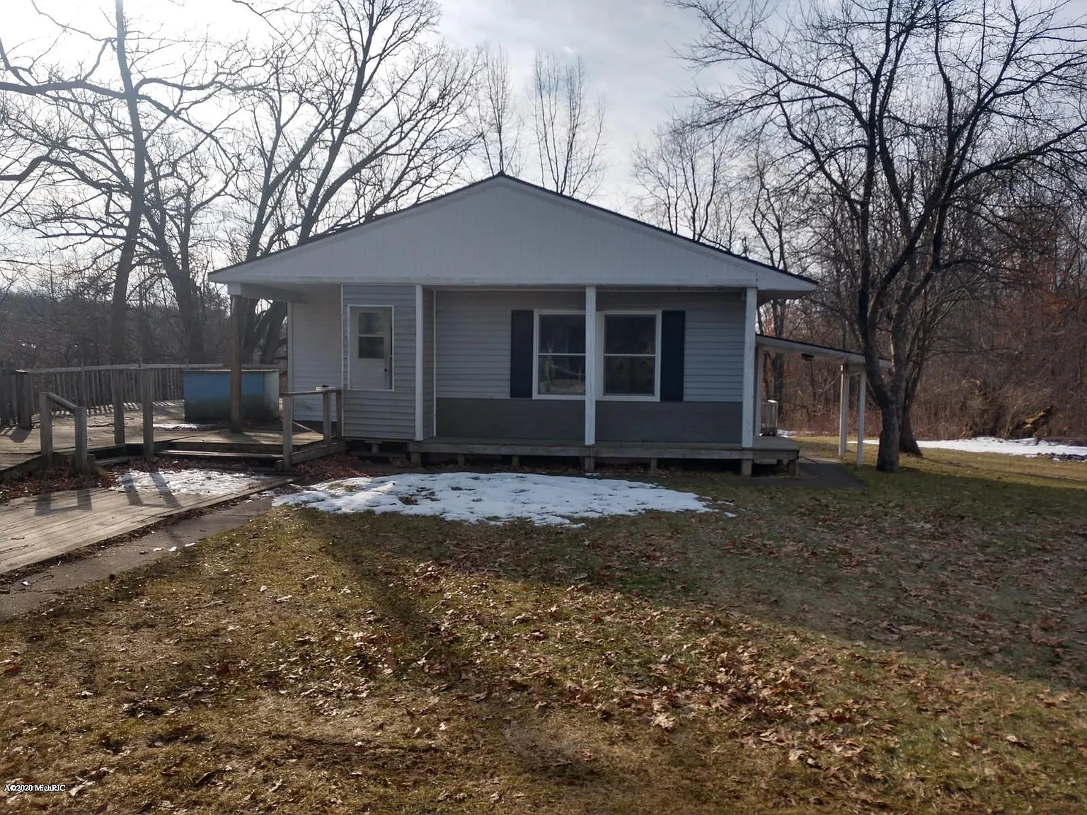 1827 S Jefferson St photo 1