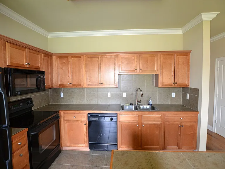 2117 Cypress Hall Aly — Photo 16