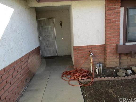 Nice front entry
