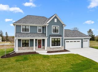 N56W20887 Carnoustie WAY #Lt45, Menomonee Falls, WI 53051