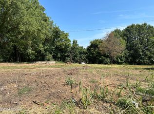 67 Holland Ln, Jackson, TN 38305