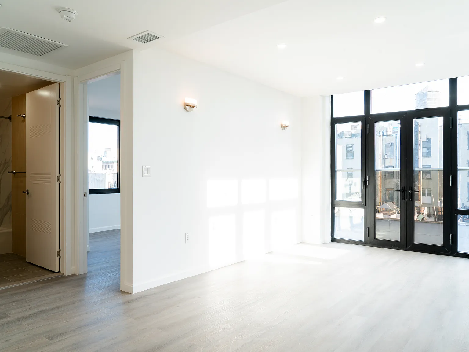 111 Mulberry Street — Photo 4