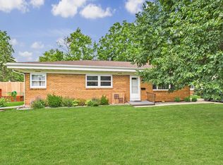 1613 Clarks Ct, Oshkosh, WI 54901