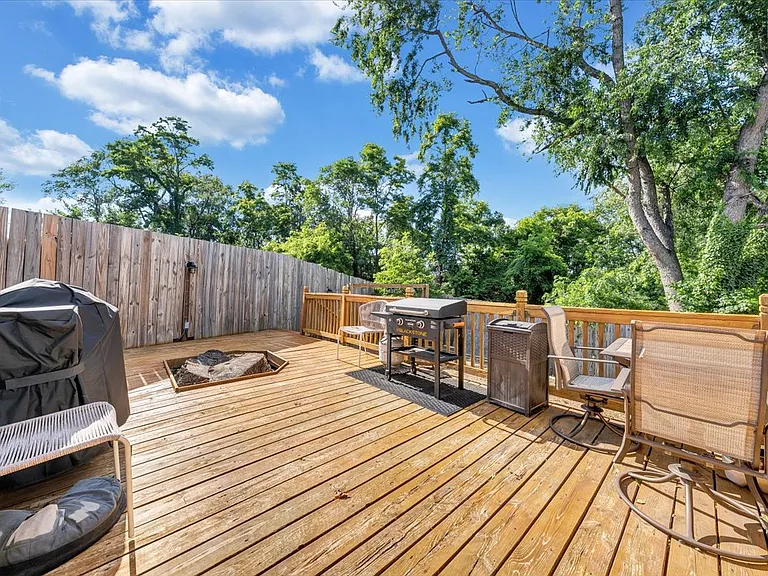 621 Aragona Dr — Photo 61