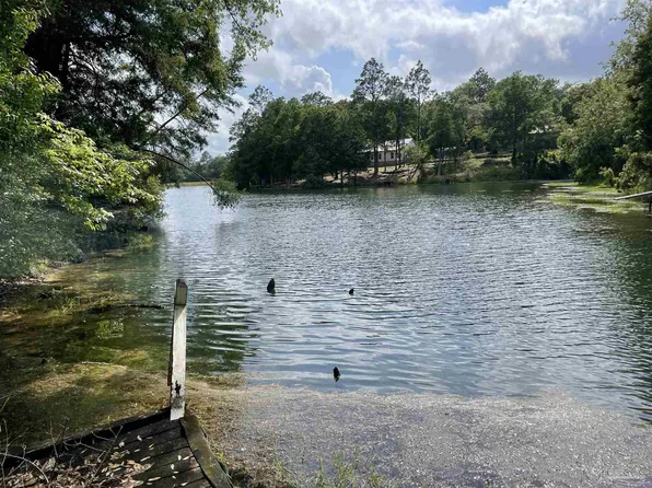 11359 Horizon Rd, Milton, FL 32583