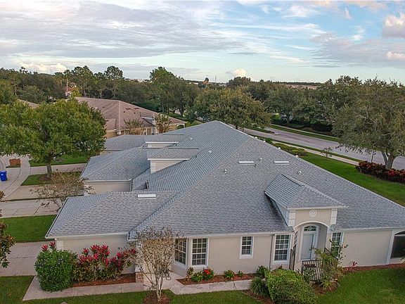3rd image of 3240 River Branch Cir