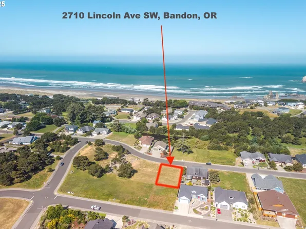 2710 Lincoln Ave SW #200, Bandon, OR 97411