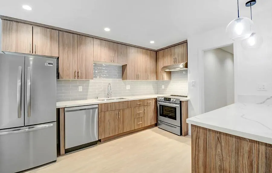 950 4th Street