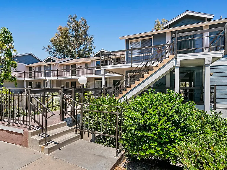 The Avenue at Carlsbad — Photo 12