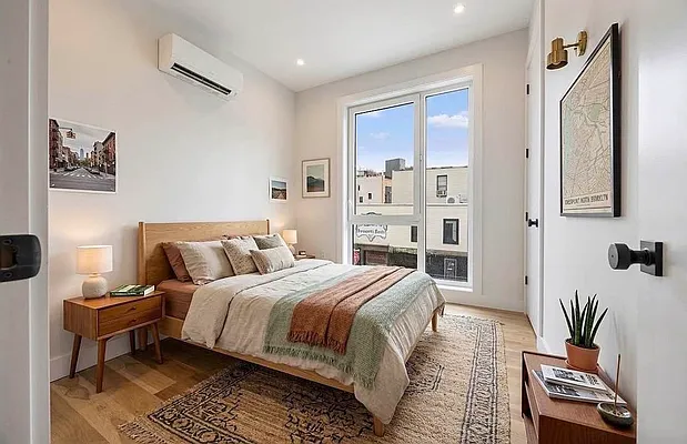 Bedroom, photo 2