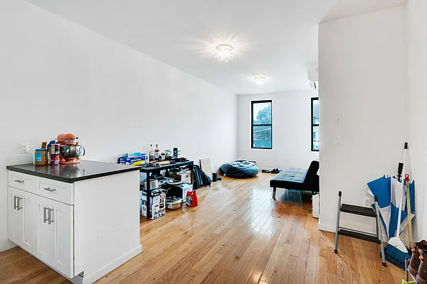 Rented by Signature Properties of Dover LLC | media 1