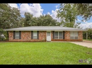 3964 Chestnut St, Zachary, LA 70791
