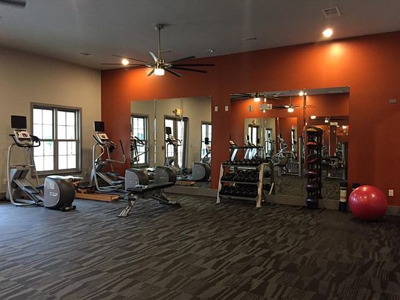 3rd image of 1100 Robley Dr APT 5108