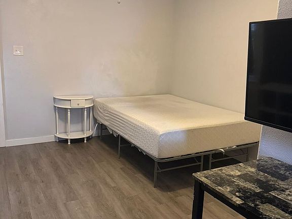 3rd image of 2460 North St APT A