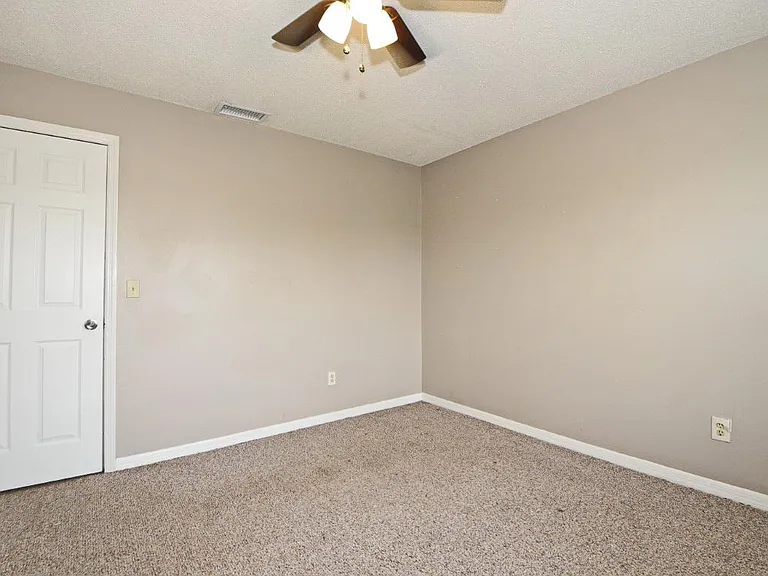2724 Gray Fox Ln #2724 — Photo 21