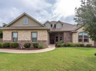 3913 Upper Lake Cir, Granbury, TX 76049